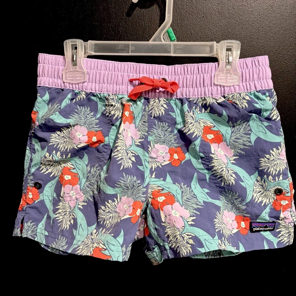 Patagonia Costa Rica Baggies girls shorts XL tropical pattern